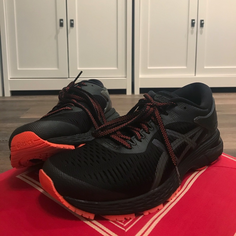 Asics Gel-Kayano 25 Lite Show